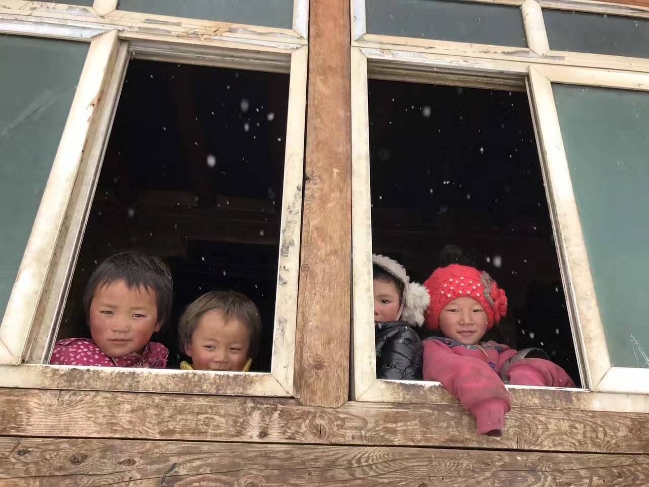 星空平台-星空(中国)一站式服务平台公益回顾丨家国同欢月同圆 温暖满载甘孜州(图9)