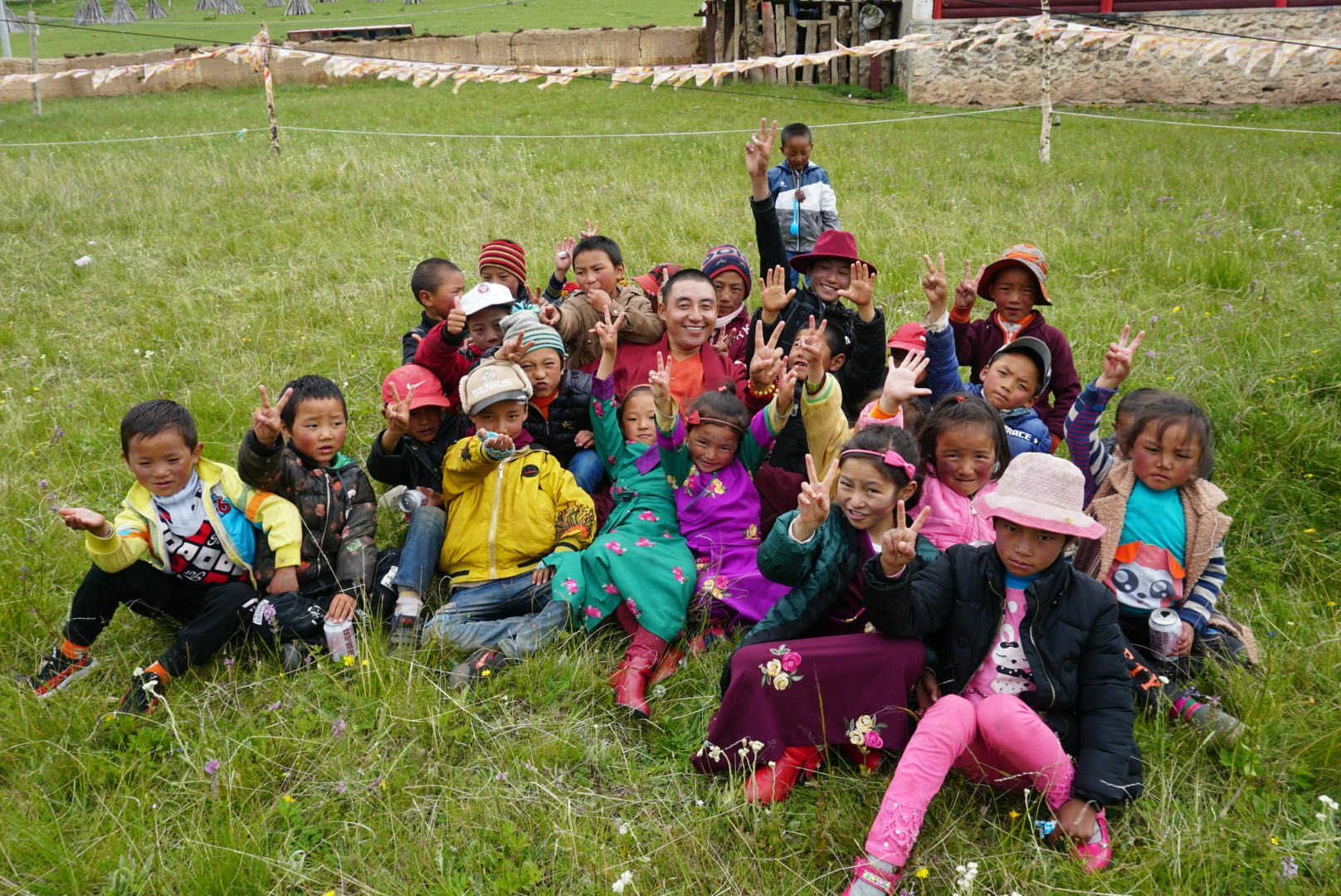星空平台-星空(中国)一站式服务平台公益回顾丨家国同欢月同圆 温暖满载甘孜州(图14)